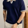 Herren-Polohemd aus Strick mit kontrastierendem Kragen