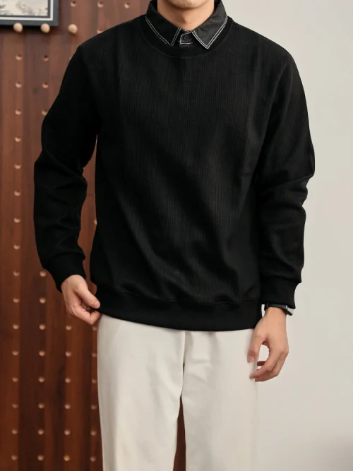 Una visión alternativa de Men's T-shirt with a fake two-piece design