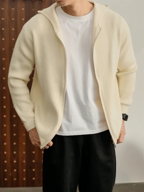 Autre point de vue sur le principe Men's hooded knitted cardigan