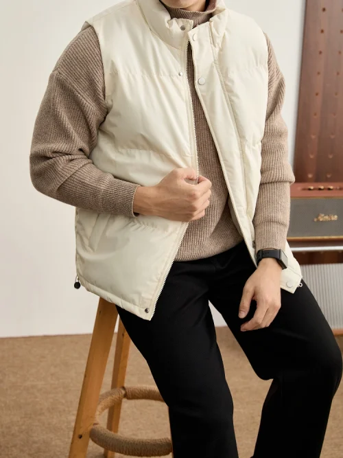 Autre point de vue sur le principe Men's  Stand-Collar Down Vest for Autumn and Winter, Loose Casual Sleeveless Warm Gilet Jacket