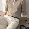 Jersey polo de punto a rayas con cremallera de un cuarto para hombre, hecho a medida
